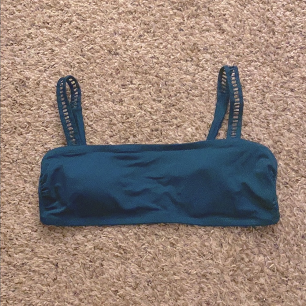 never worn new bikini top!